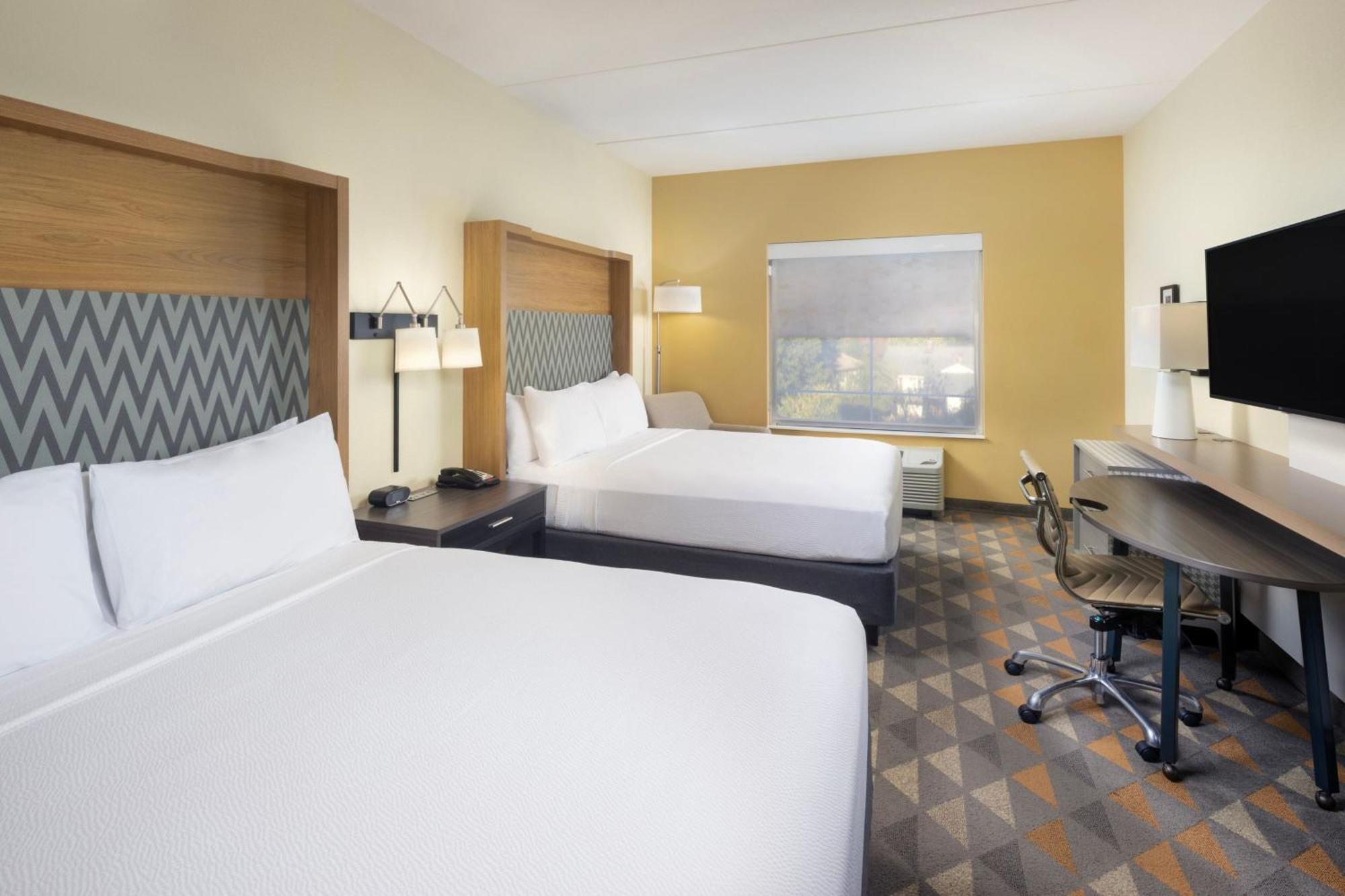 The Scenic At Biltmore Village Hotel 3*